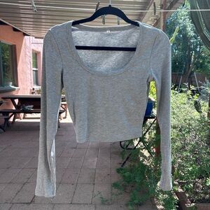 Gray Long Sleeve Crop Women's Top